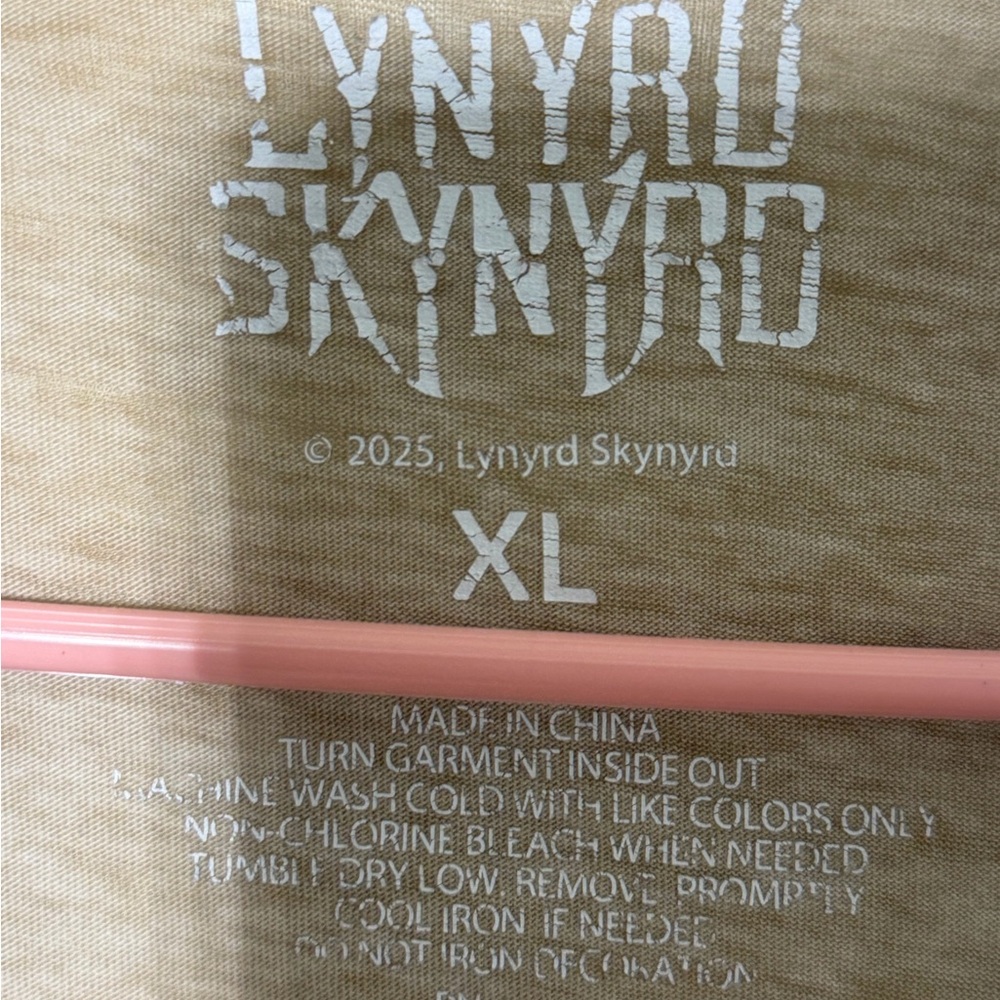 Lynyrd Skynyrd Tan Graphic Crop Top - Picture 2 of 3